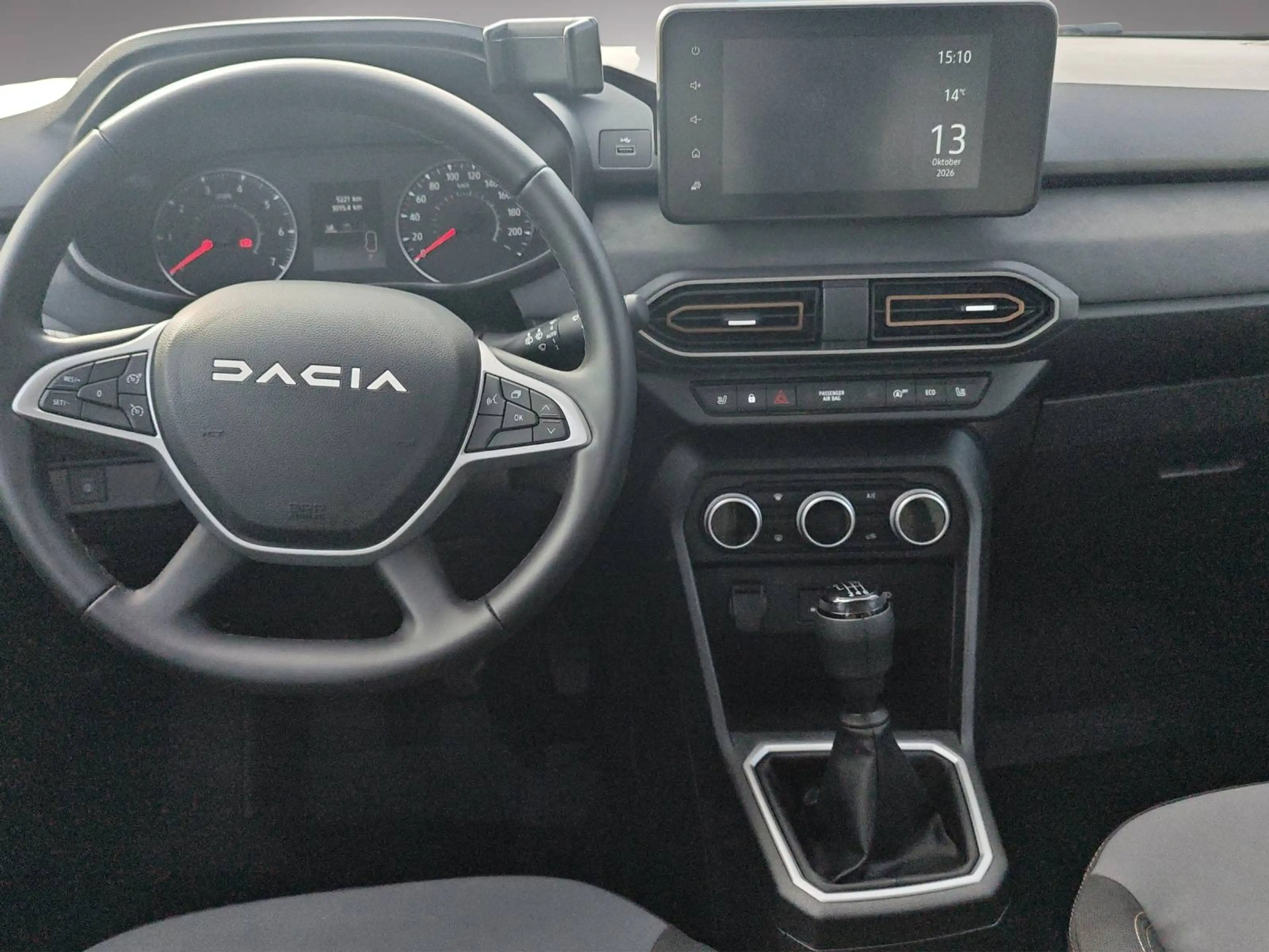 Dacia Jogger Extreme TCe 110 — photo 10
