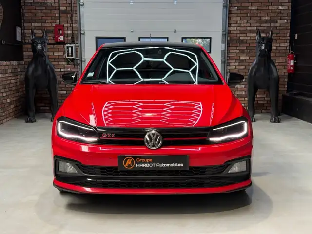 Volkswagen Polo view 2