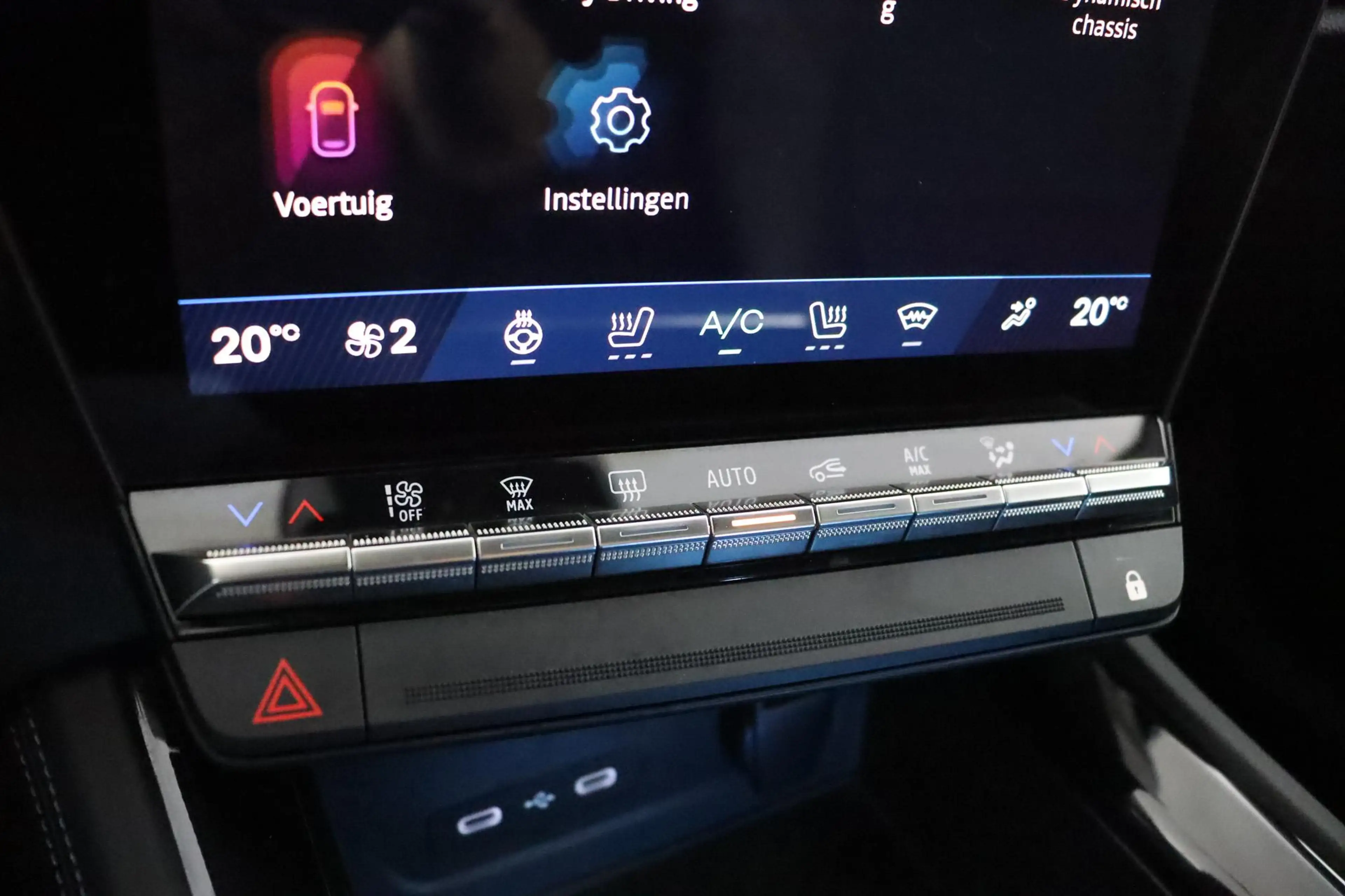 Renault Rafale esprit Alpine E-Tech full hybrid 200 | Panoramadak — photo 6