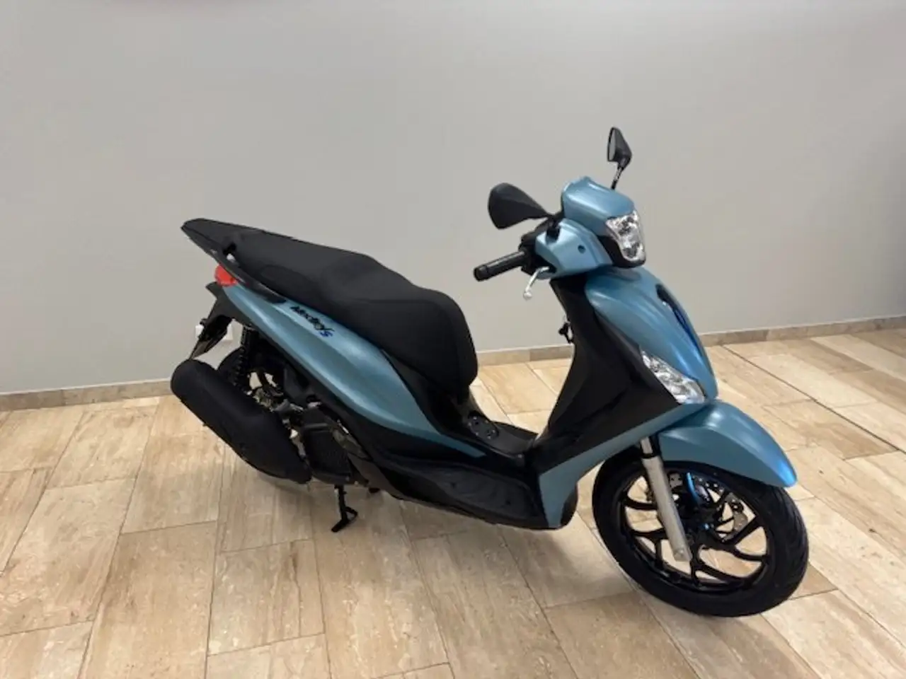 Piaggio Medley 125