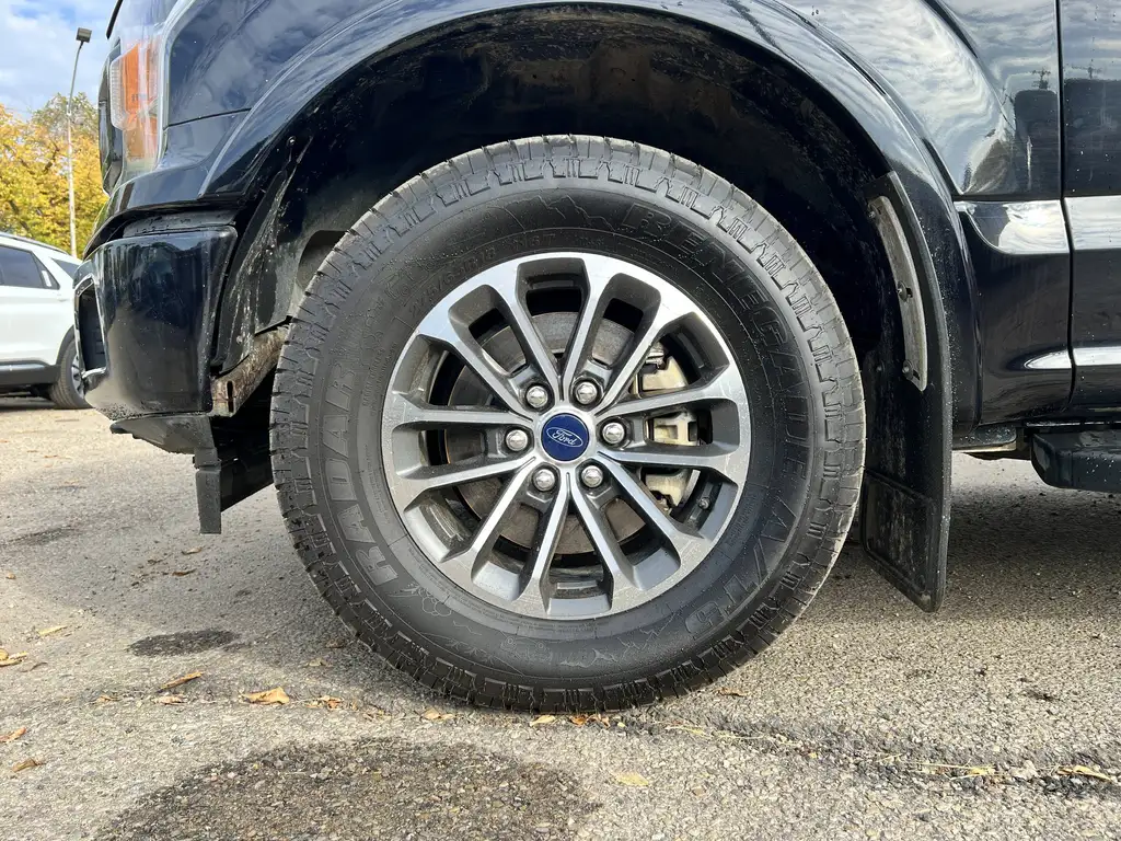 2020 Ford F-150 SuperCrew XLT SuperCrew 145 | Sport Pkg | FX4 Pkg | SYNC 3 — photo 3