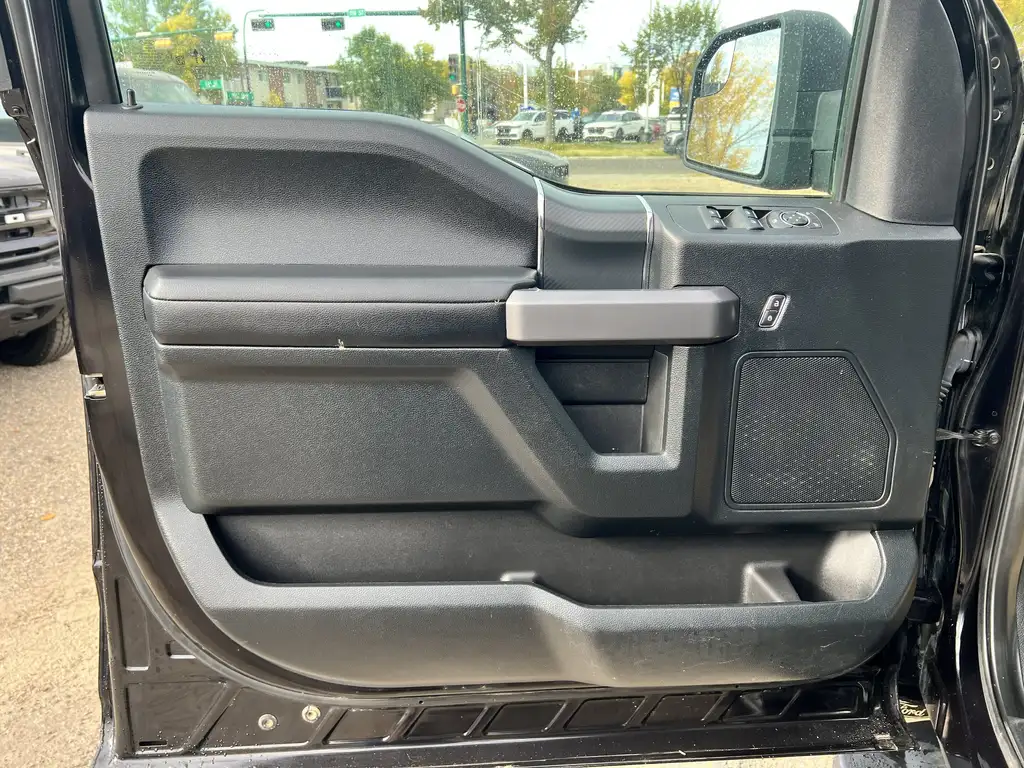 2020 Ford F-150 SuperCrew XLT SuperCrew 145 | Sport Pkg | FX4 Pkg | SYNC 3 — photo 6