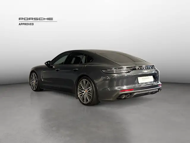 Porsche Panamera view 3