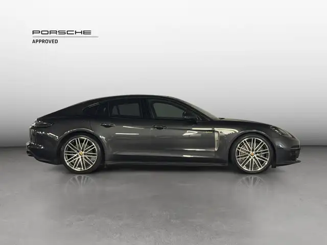 Porsche Panamera view 6