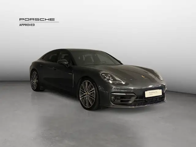Porsche Panamera view 7