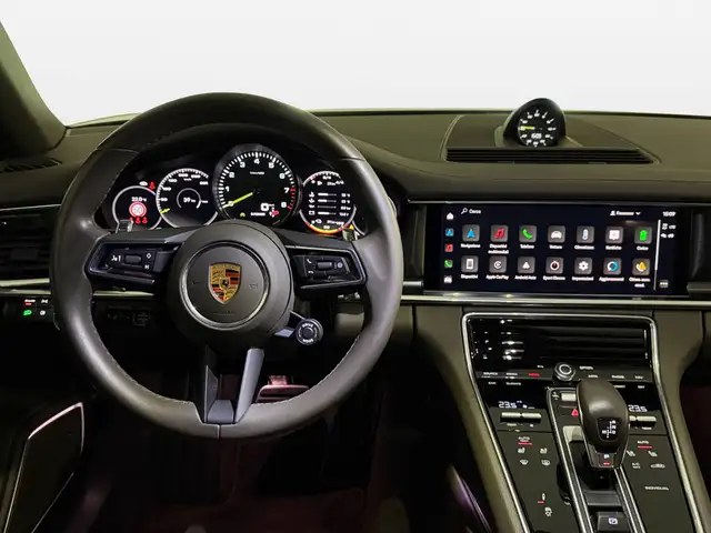 Porsche Panamera view 12