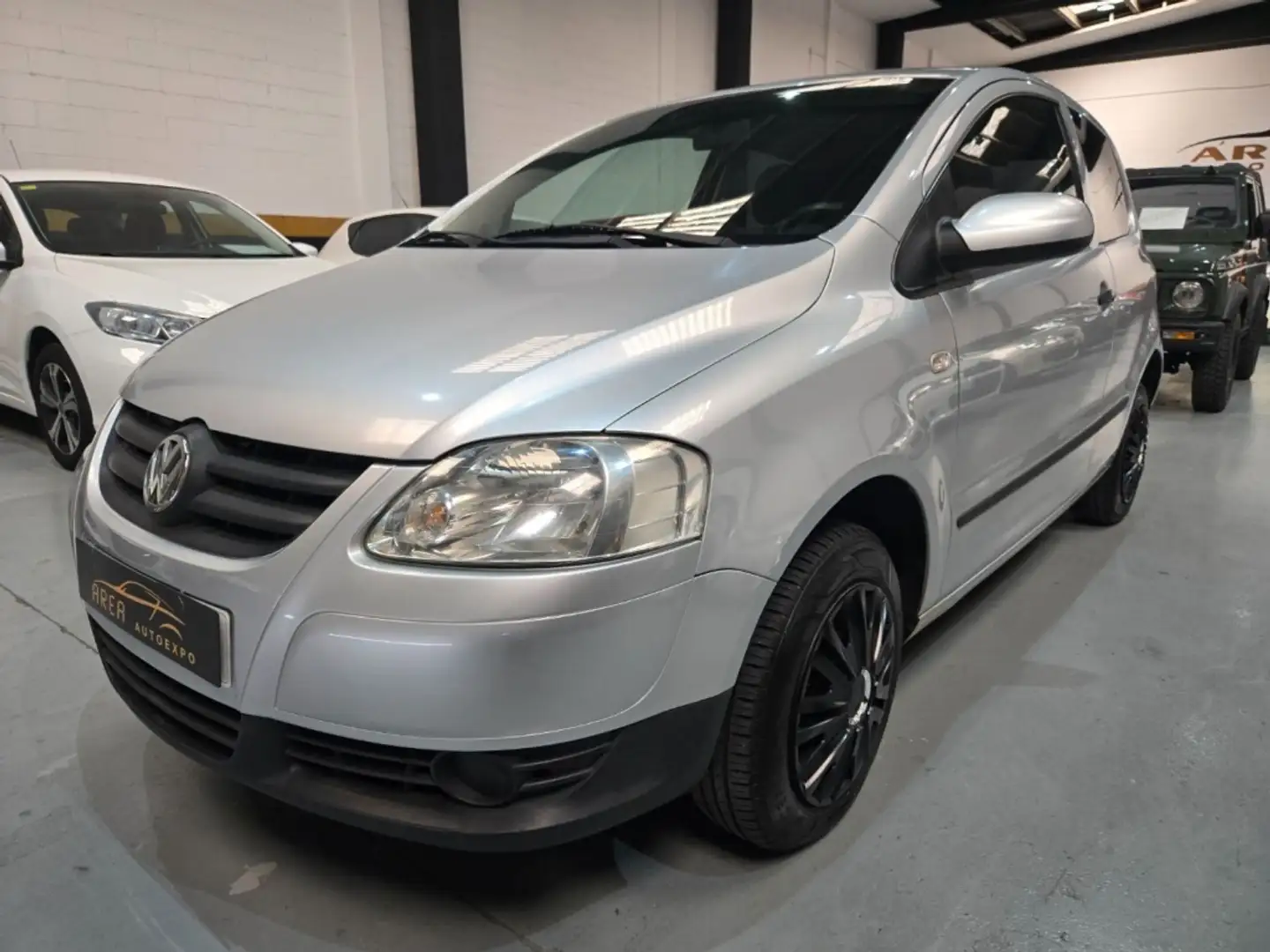 Volkswagen Fox 1.4 Srebrny - 1