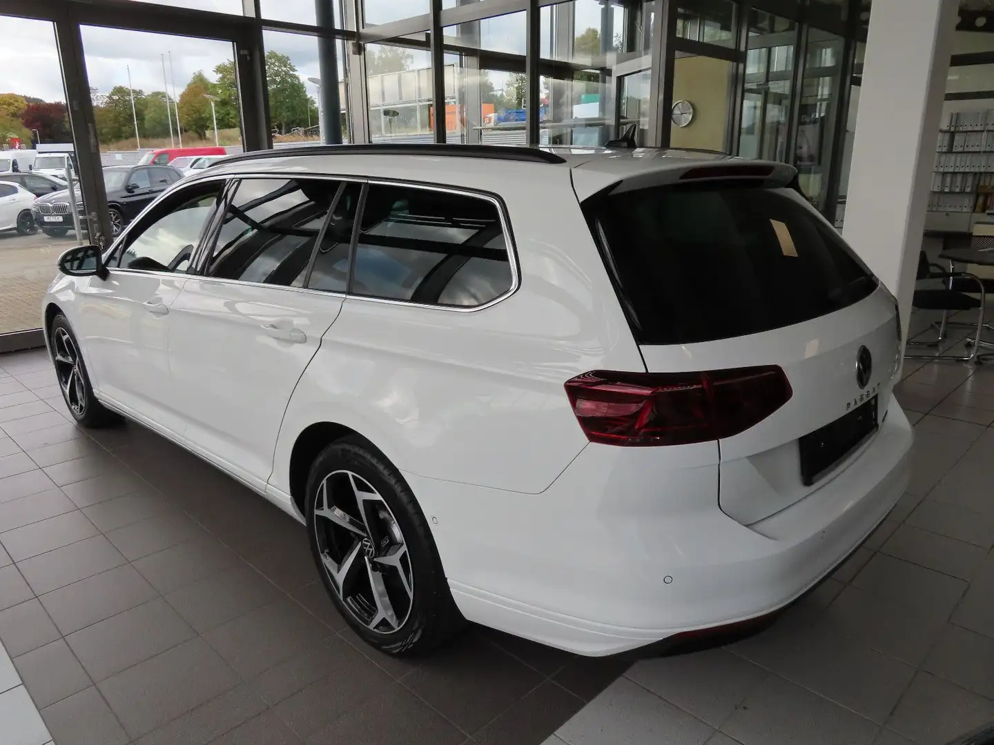 Volkswagen Passat Variant Business 4Motion LED NAVI Blanc - 2