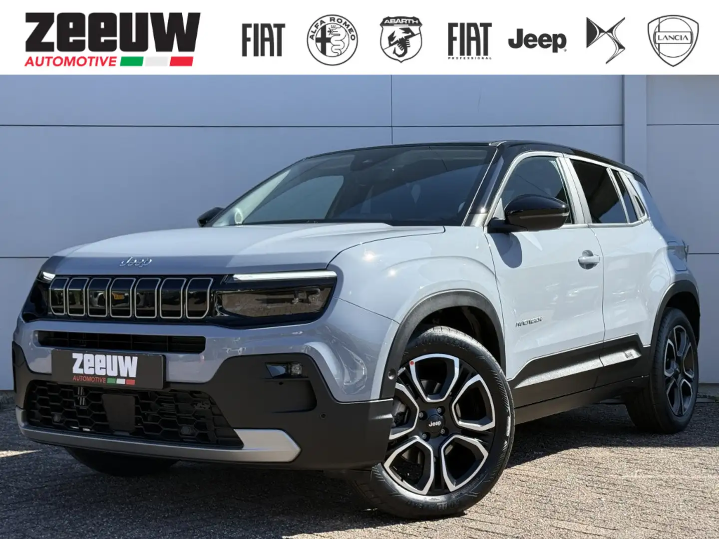 Jeep Avenger 1.2 e-Hybrid Summit | Leder | Navi | JBL | Camera Grijs - 1