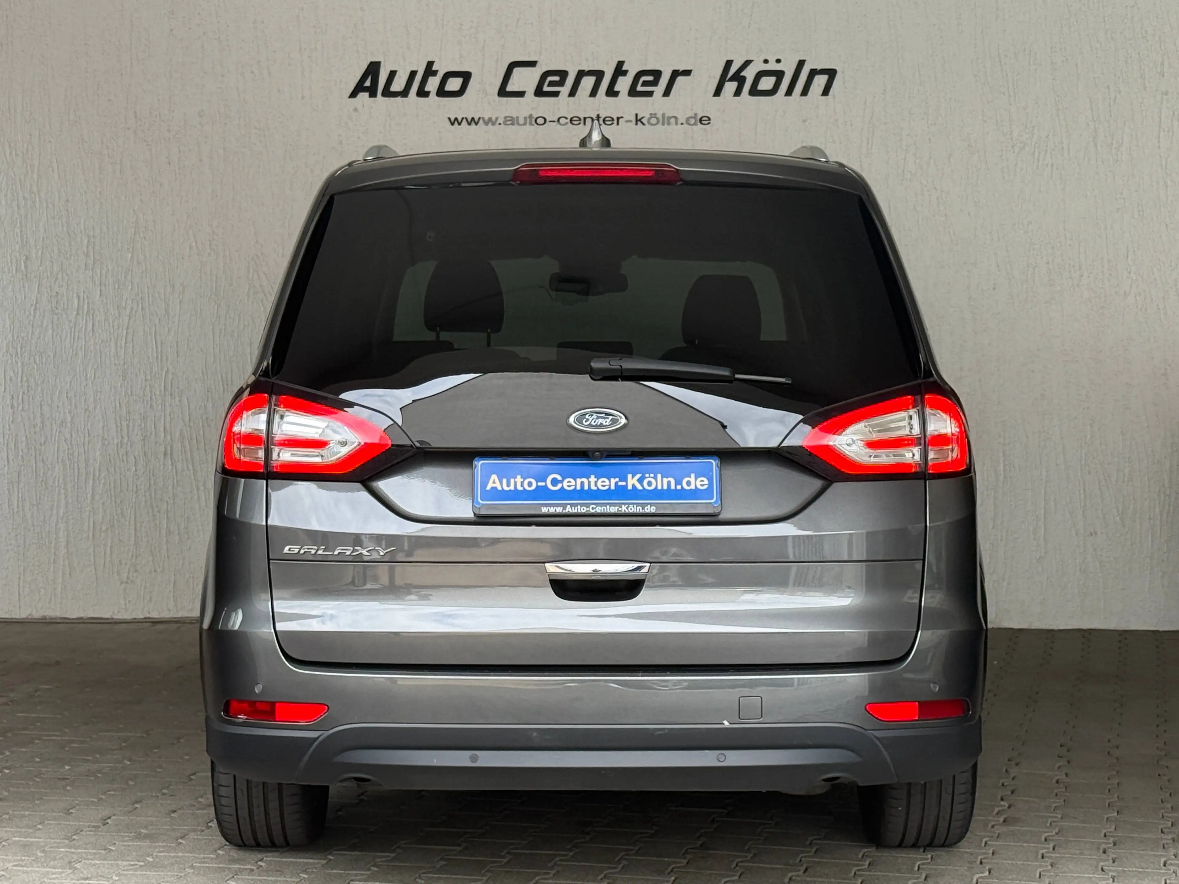 Ford Galaxy 2.0 EcoBlue Titanium — photo 6