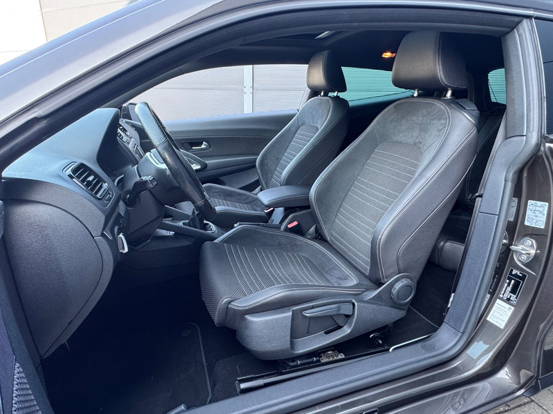 Volkswagen Scirocco 1.4 TSI Highline / Navi / Nap / Pano — photo 6