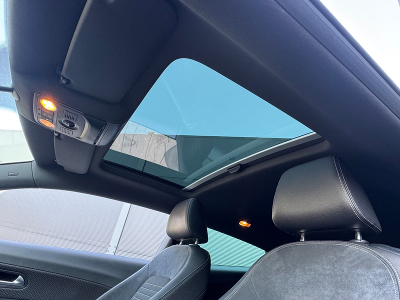 Volkswagen Scirocco 1.4 TSI Highline / Navi / Nap / Pano — photo 12