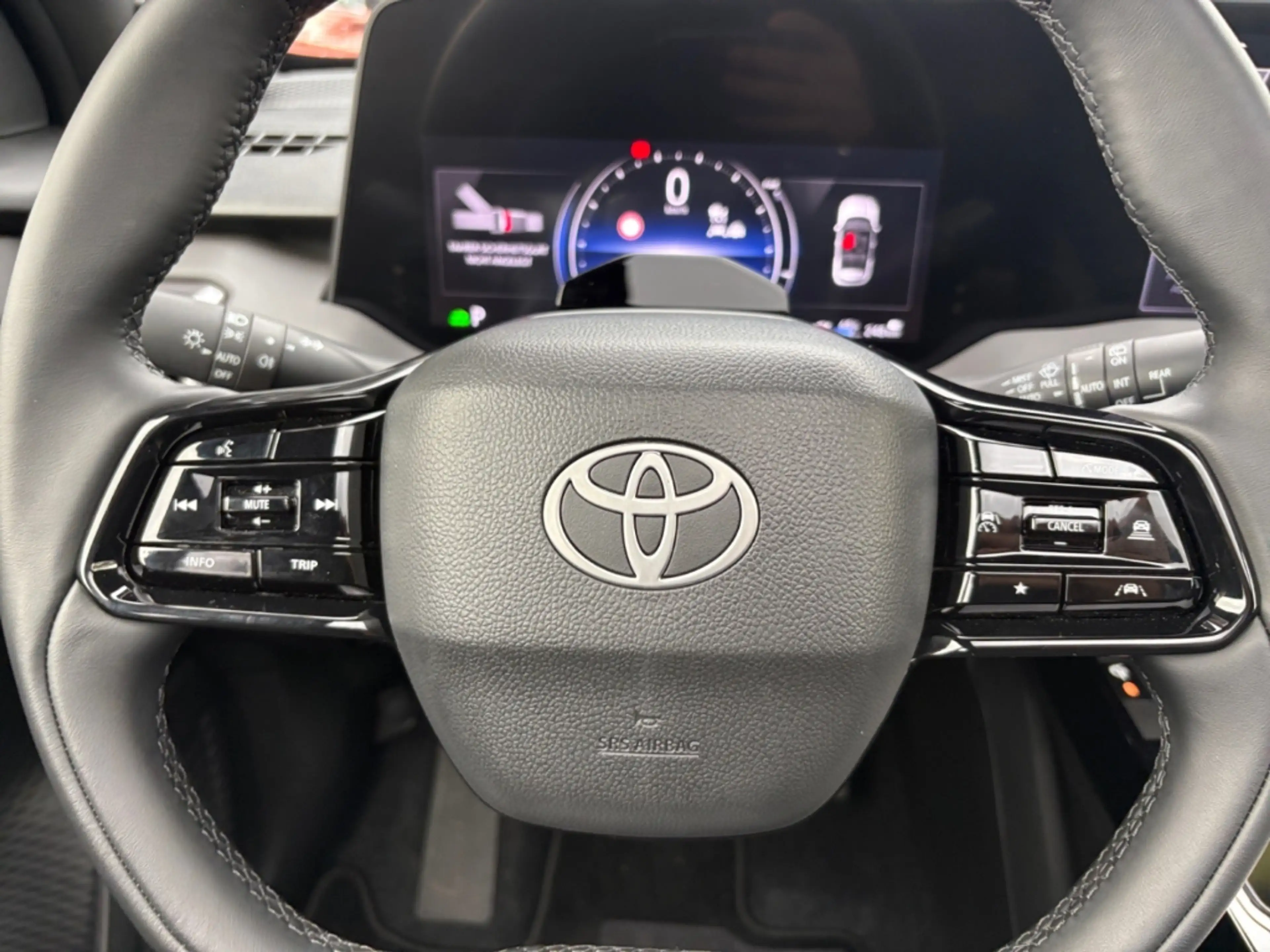Toyota Urban Cruiser (61 kWh) Lounge *360°*JBL*Pano*ACC* — photo 13