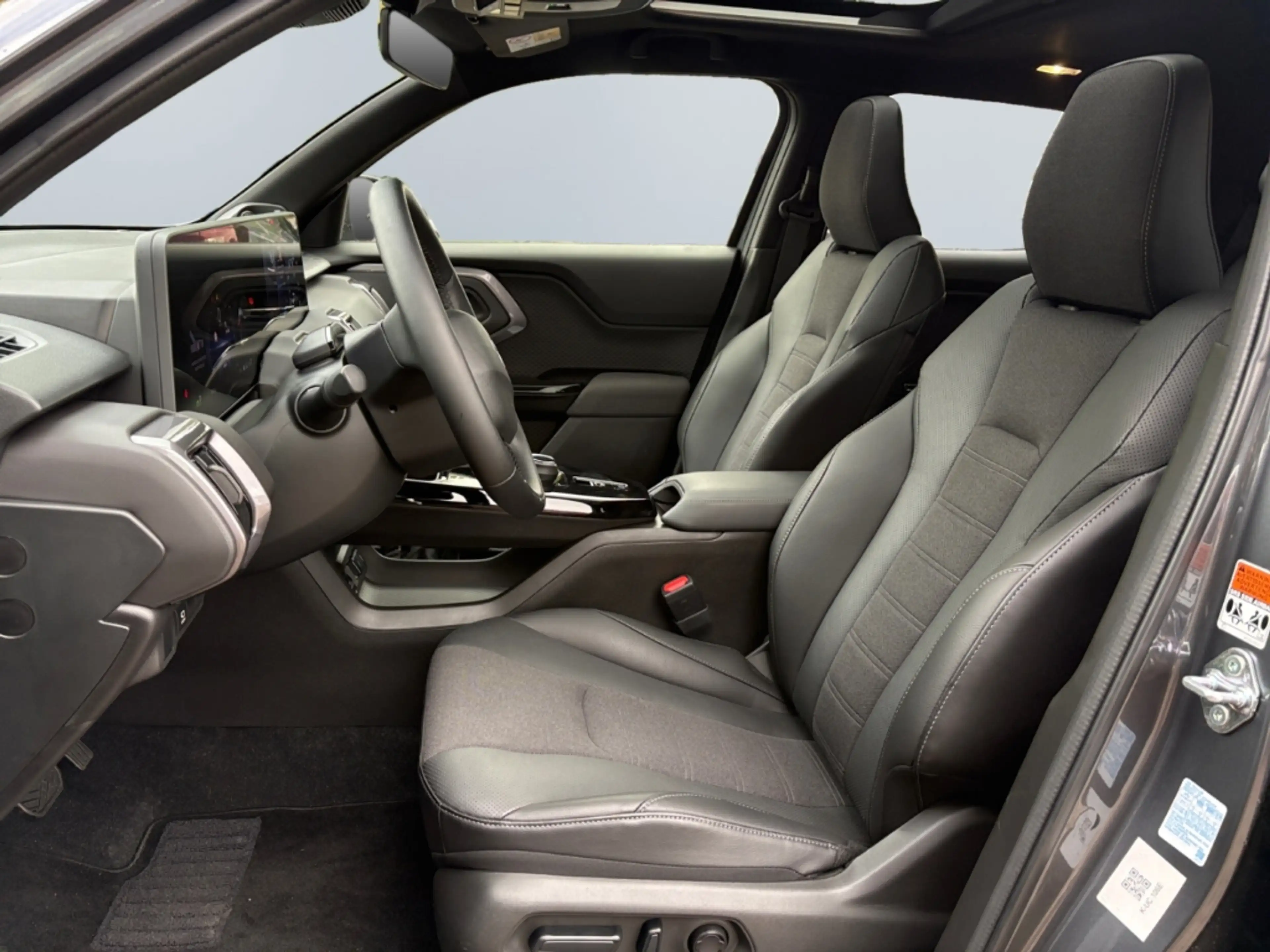 Toyota Urban Cruiser (61 kWh) Lounge *360°*JBL*Pano*ACC* — photo 9