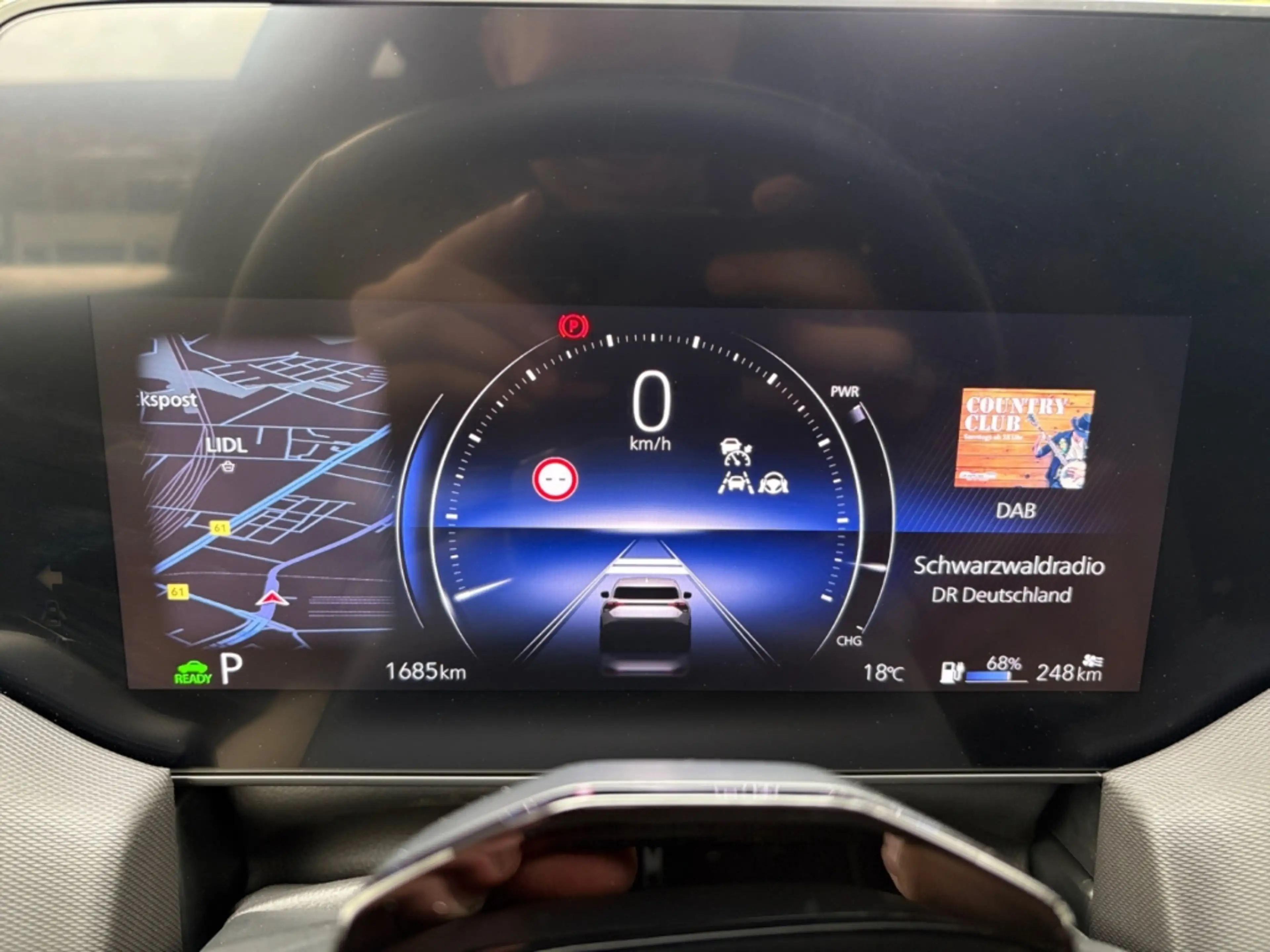 Toyota Urban Cruiser (61 kWh) Lounge *360°*JBL*Pano*ACC* — photo 14