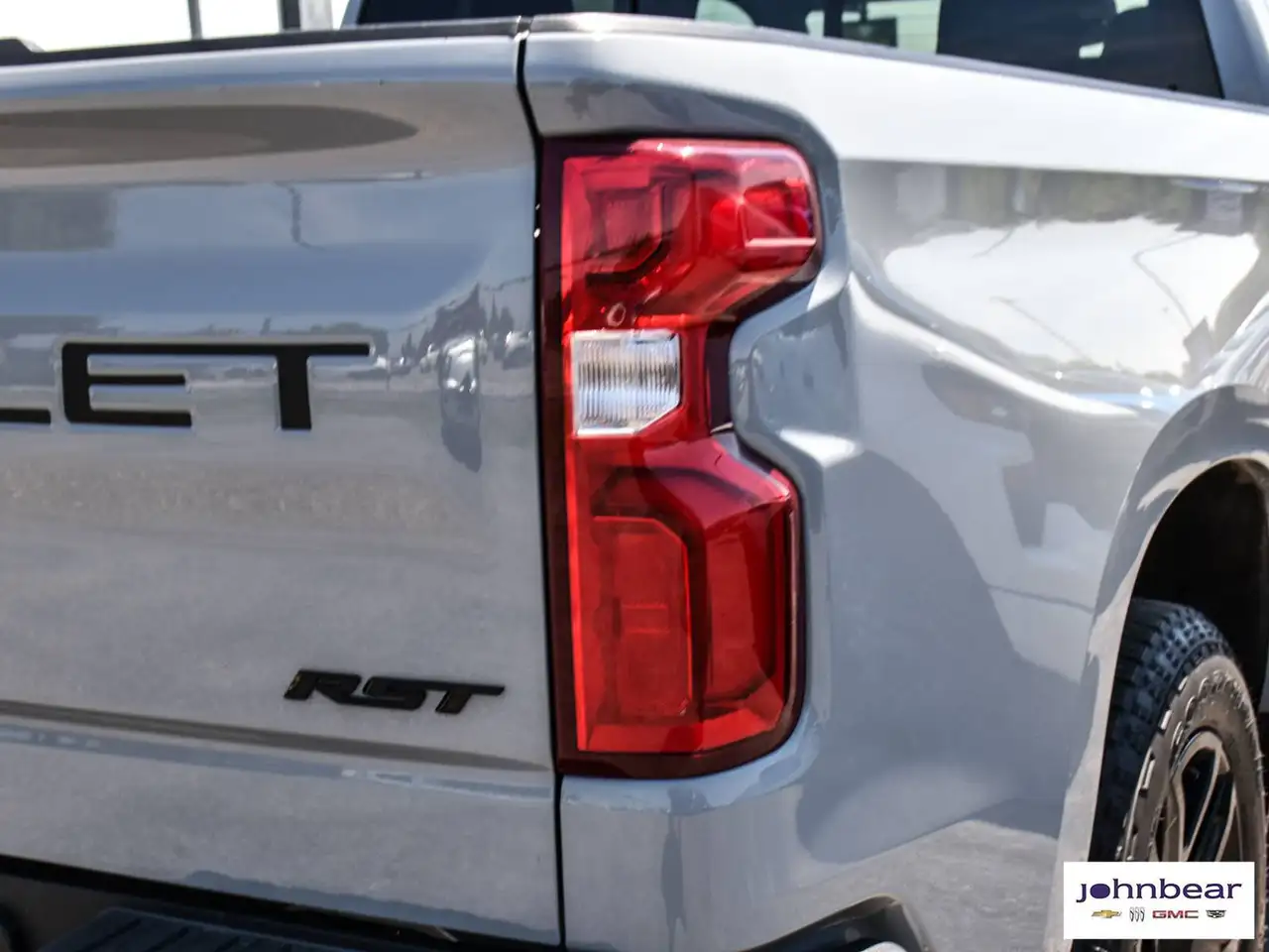Chevrolet Silverado 1500 photo Chevrolet Silverado 1500