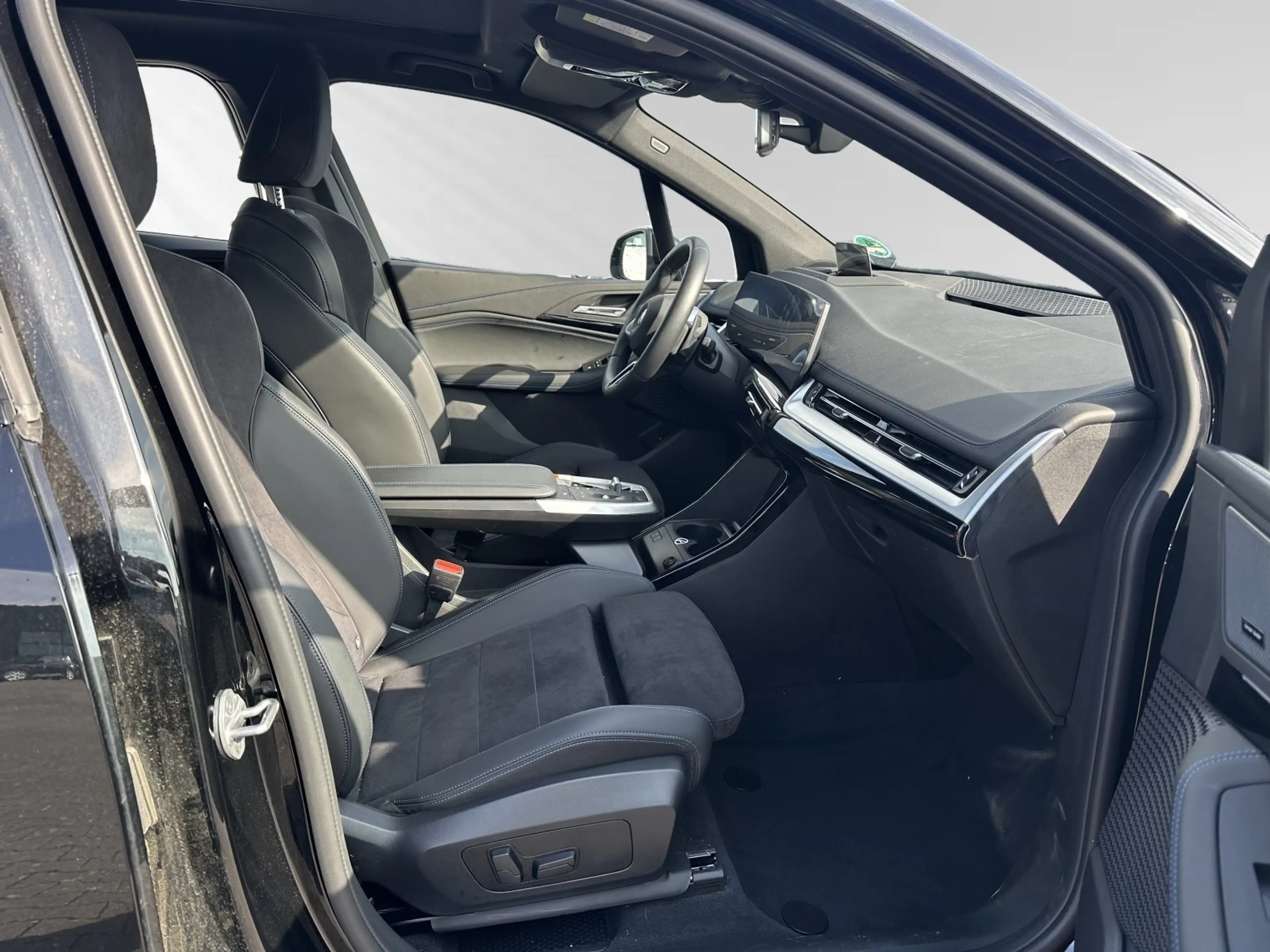 BMW 223 i xDrive Active Tourer M Sport|AHK|Pano|HUD — photo 8