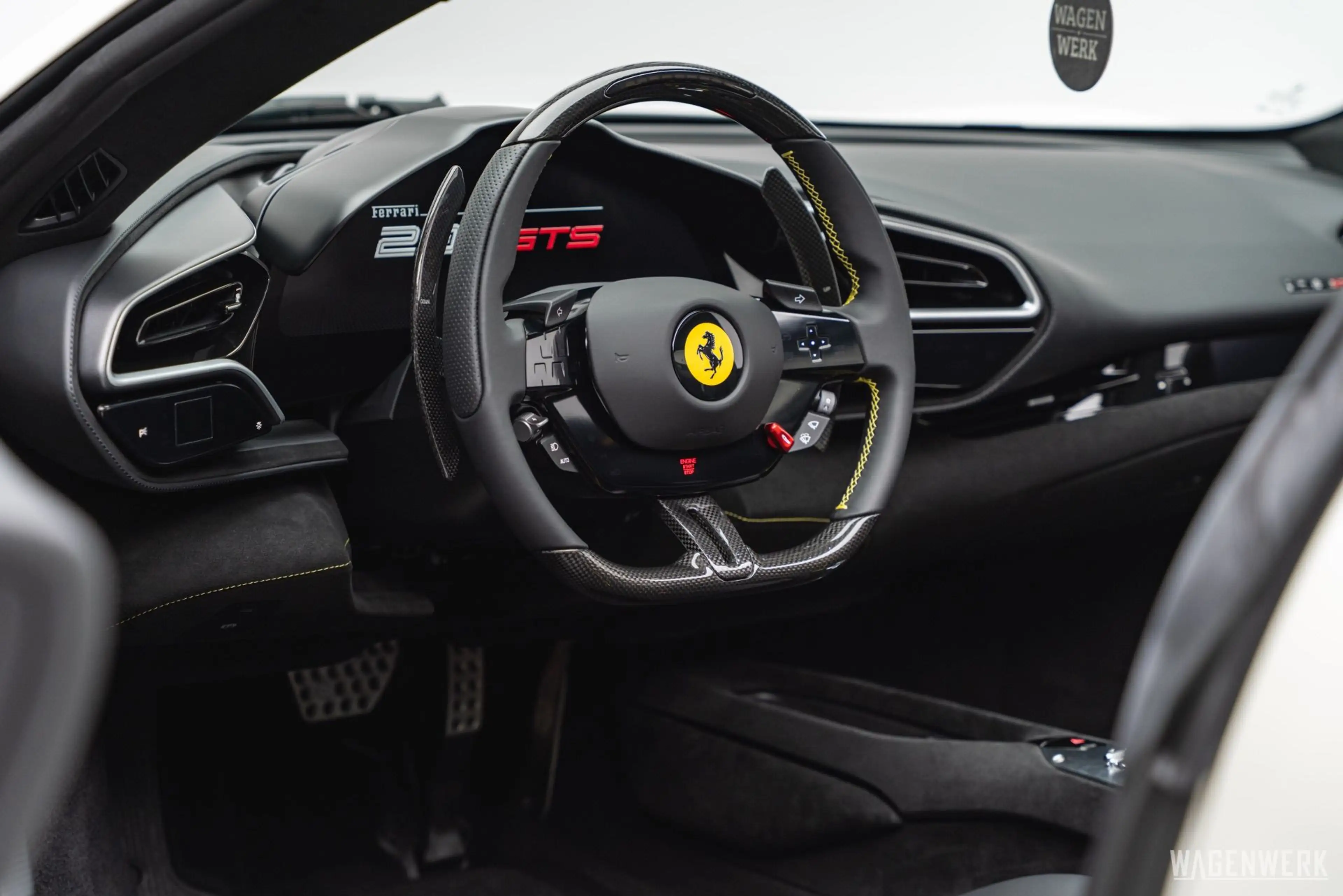 Ferrari 296 GTS RACINGSITZE CARBONLENKRAD LIFT DISPLAY KAMERA — photo 12