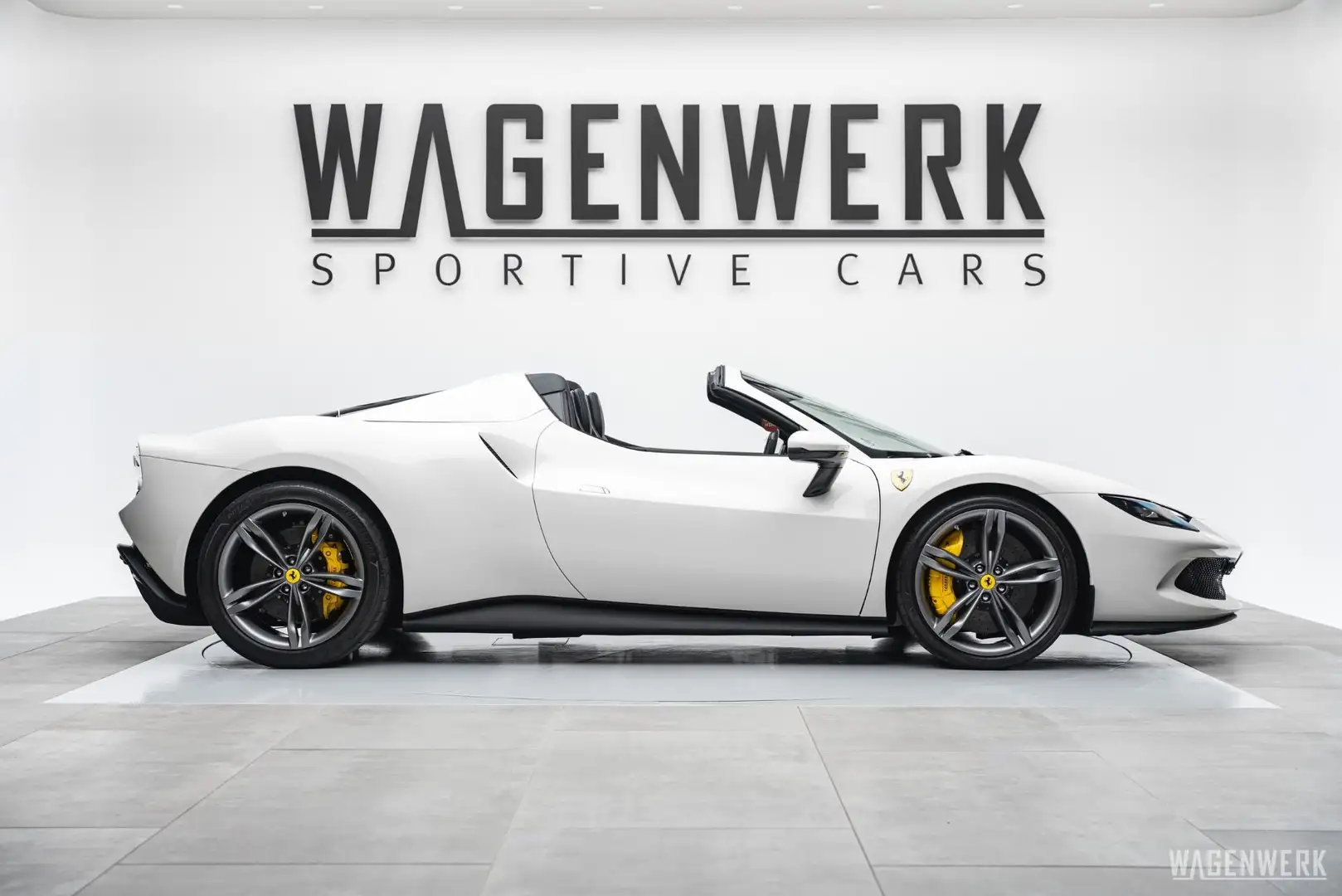 Ferrari 296 GTS RACINGSITZE CARBONLENKRAD LIFT DISPLAY KAMERA Weiß - 2