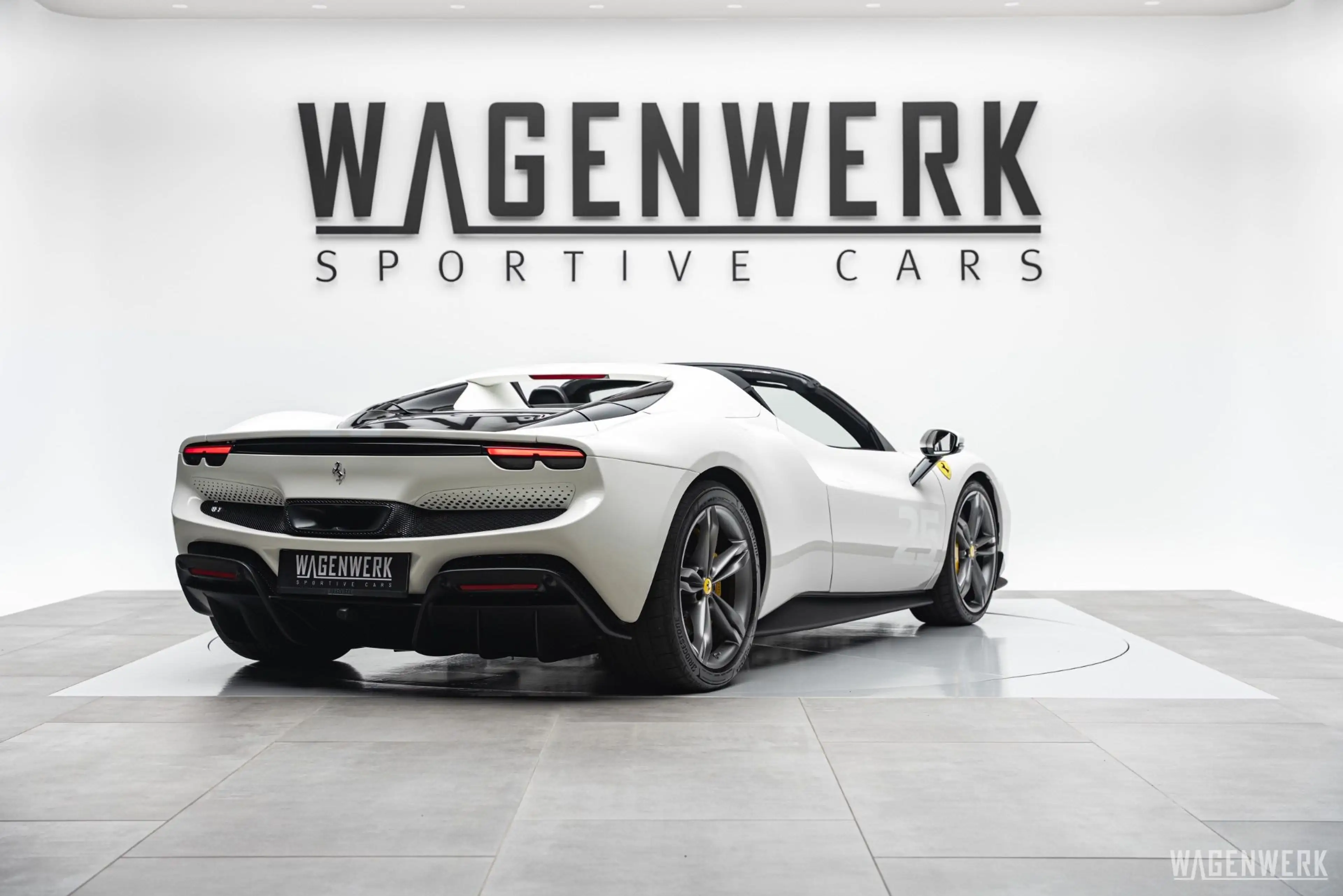 Ferrari 296 GTS RACINGSITZE CARBONLENKRAD LIFT DISPLAY KAMERA — photo 3