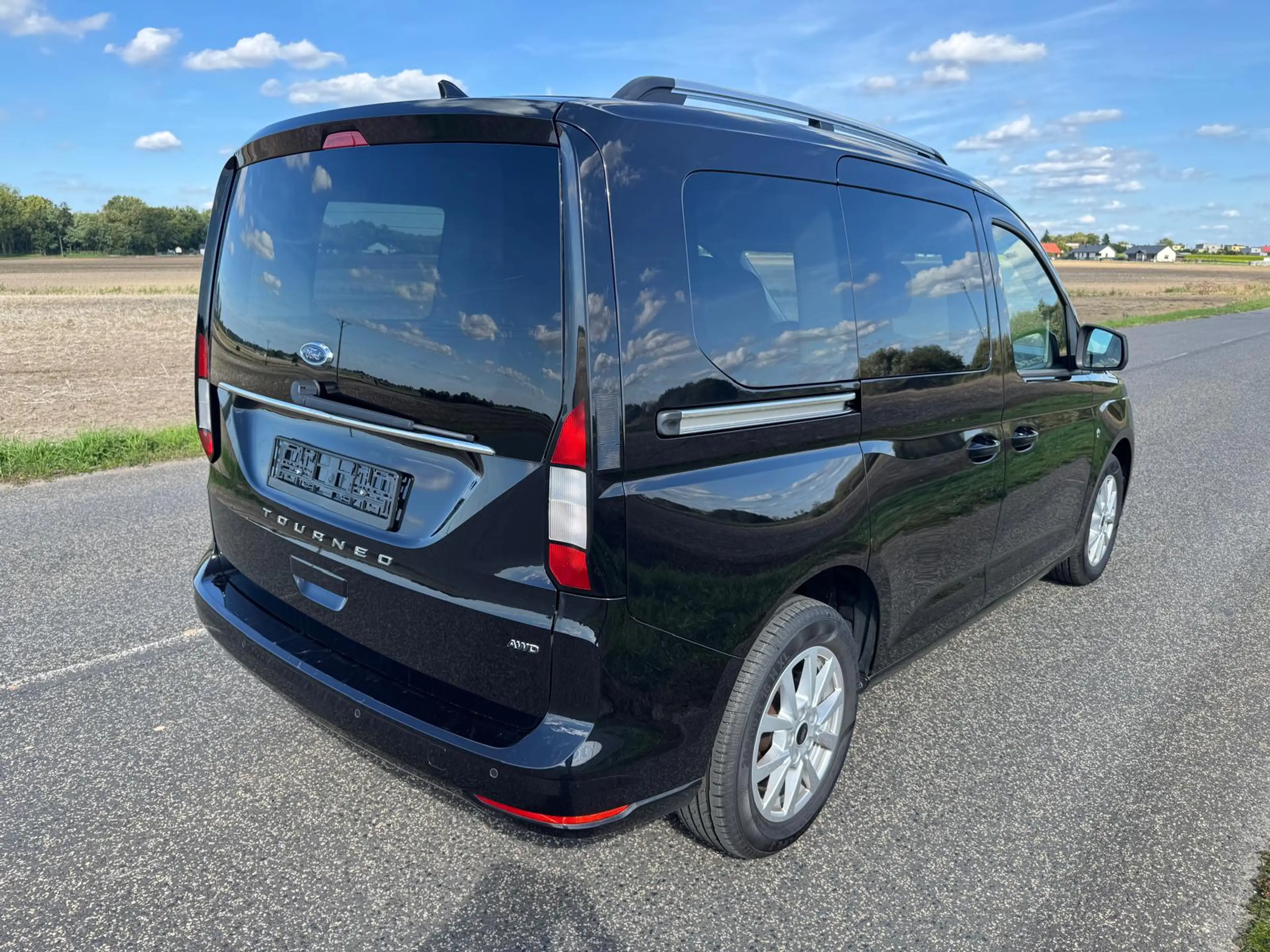 Ford Tourneo Connect Grand Tourneo Connect 2.0 EcoBlue Allrad TITANIUM — photo 5