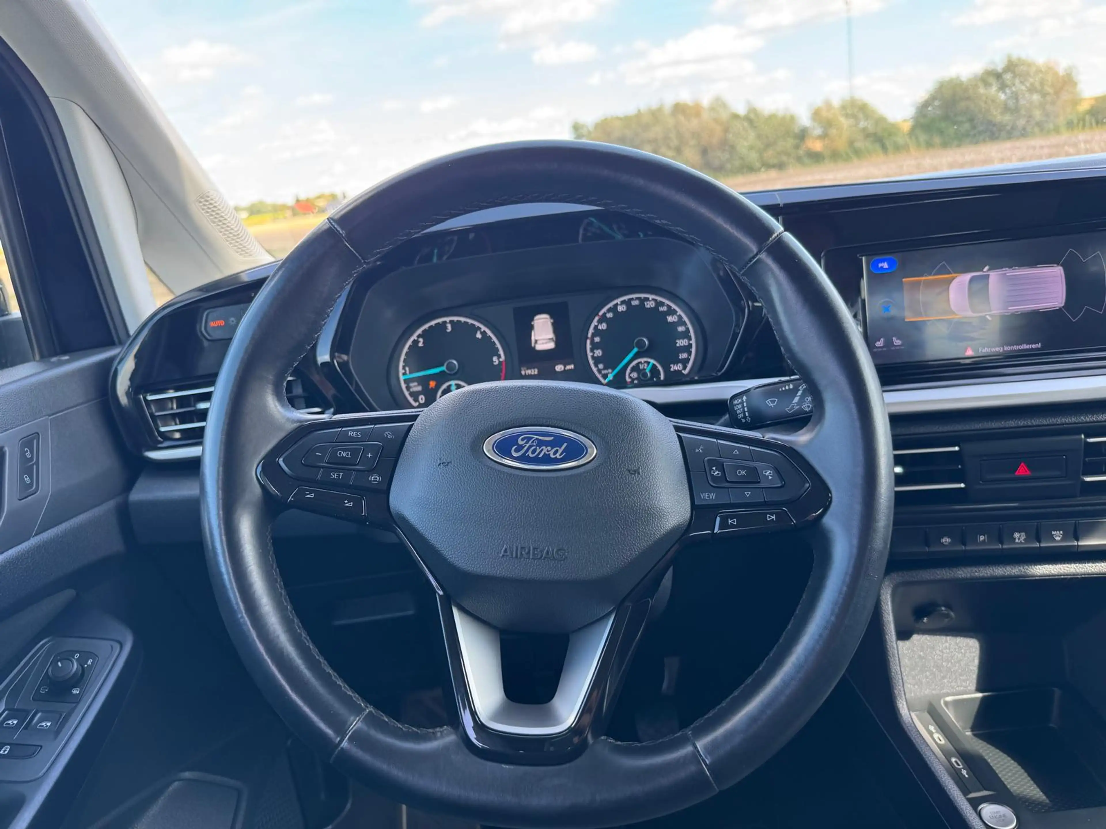 Ford Tourneo Connect Grand Tourneo Connect 2.0 EcoBlue Allrad TITANIUM — photo 14