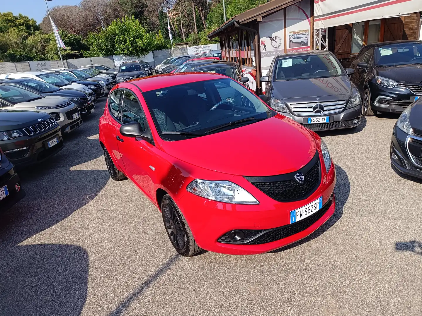 Lancia Ypsilon Ypsilon III 2015 1.2 Elefantino Blu s Rosso - 2