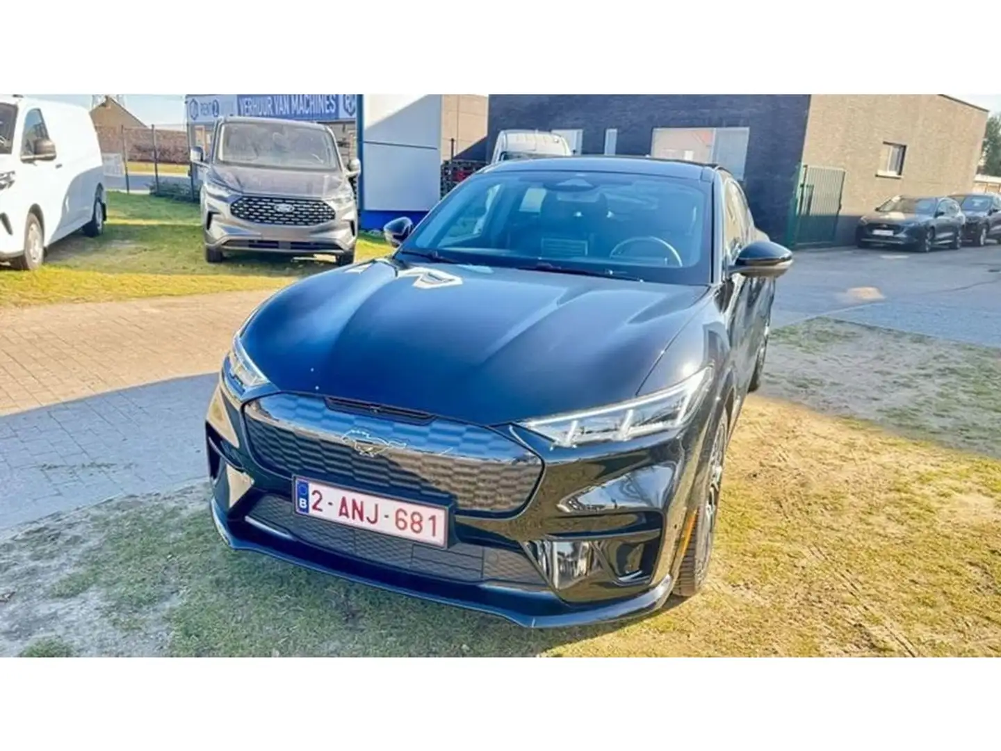 Ford Mustang Mach-E 91 kWh AWD GT Zwart - 1