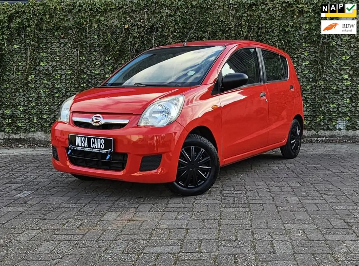 Daihatsu Cuore 1.0 Premium Automaat NW APK 5deurs Elektrische Pak Rouge - 1