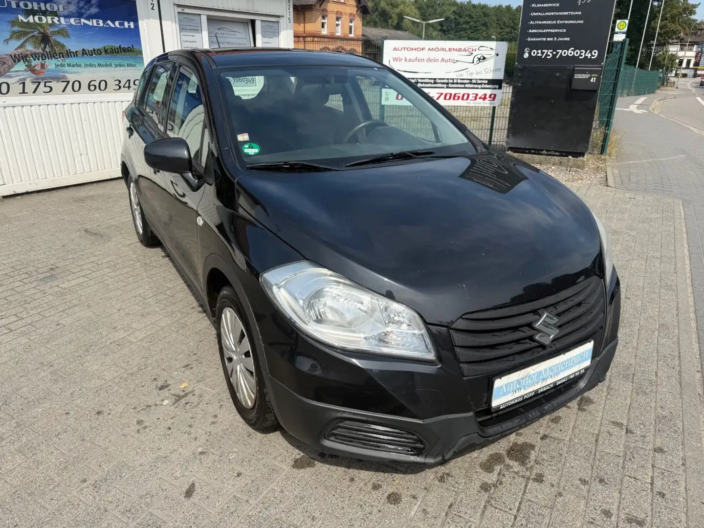 Suzuki SX4 S-Cross Club Schwarz - 2
