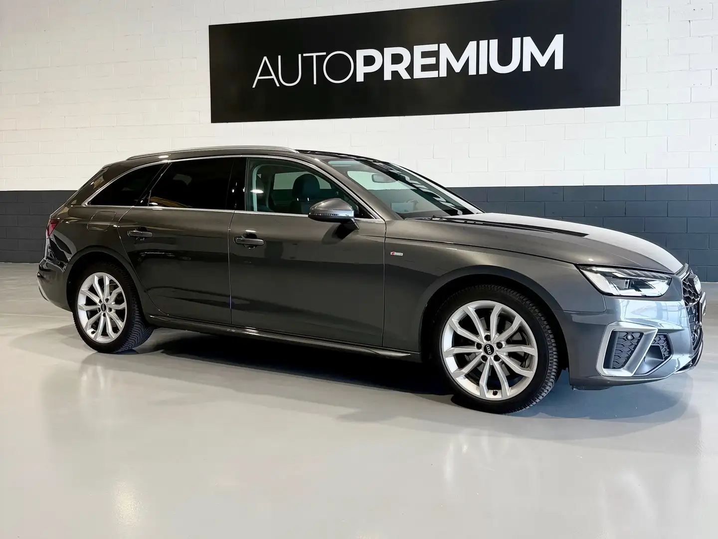 Audi A4 A4 Avant 30 2.0 tdi mhev S Line 136cv s-tronic Grigio - 2