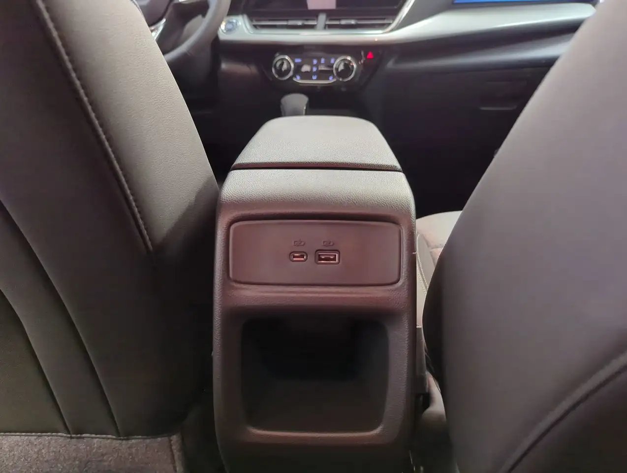 Chevrolet Trax снимка Chevrolet Trax
