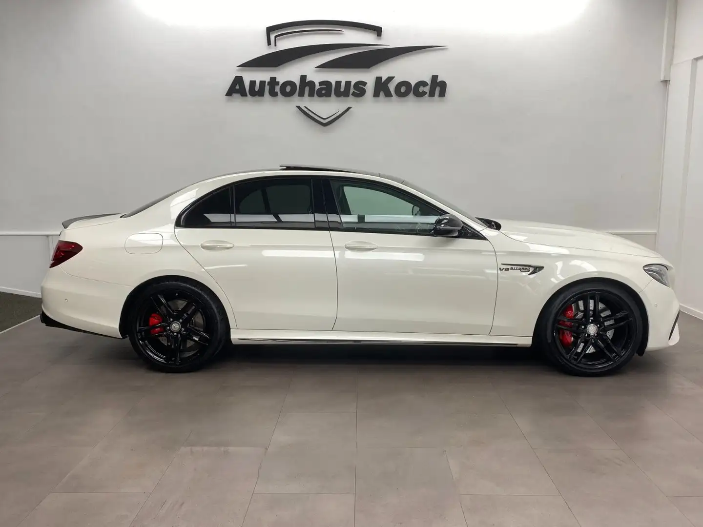 Mercedes-Benz E 63 AMG E 63 S AMG 4MATIC+ "GEBAUT FÜR GÄNSEHAUT" Weiß - 2