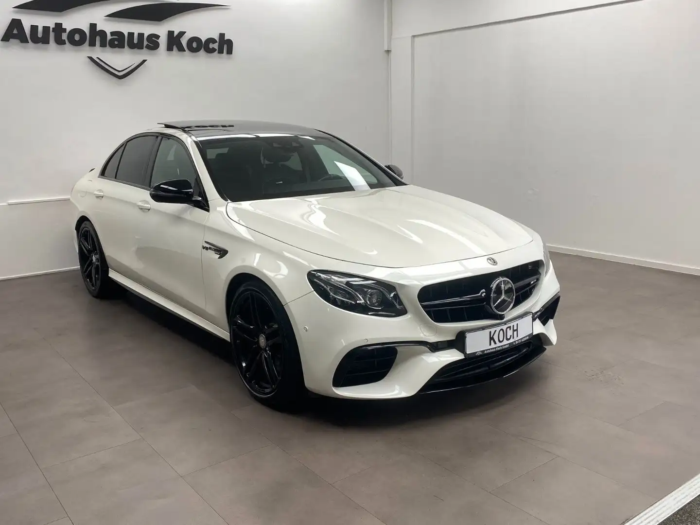 Mercedes-Benz E 63 AMG E 63 S AMG 4MATIC+ "GEBAUT FÜR GÄNSEHAUT" Weiß - 1