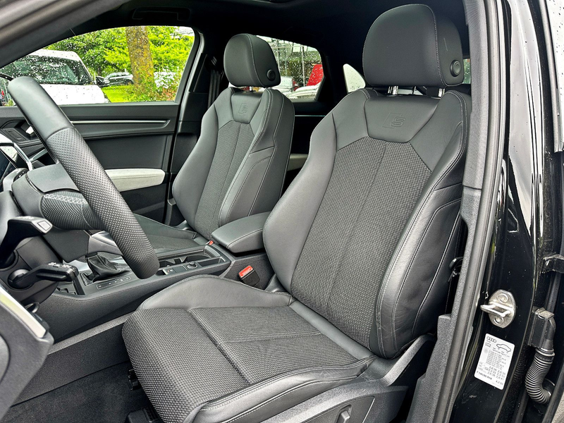 Audi Q3 Sportback 35TFSI S LINE PANO SONOS STANDHZ VC — photo 12
