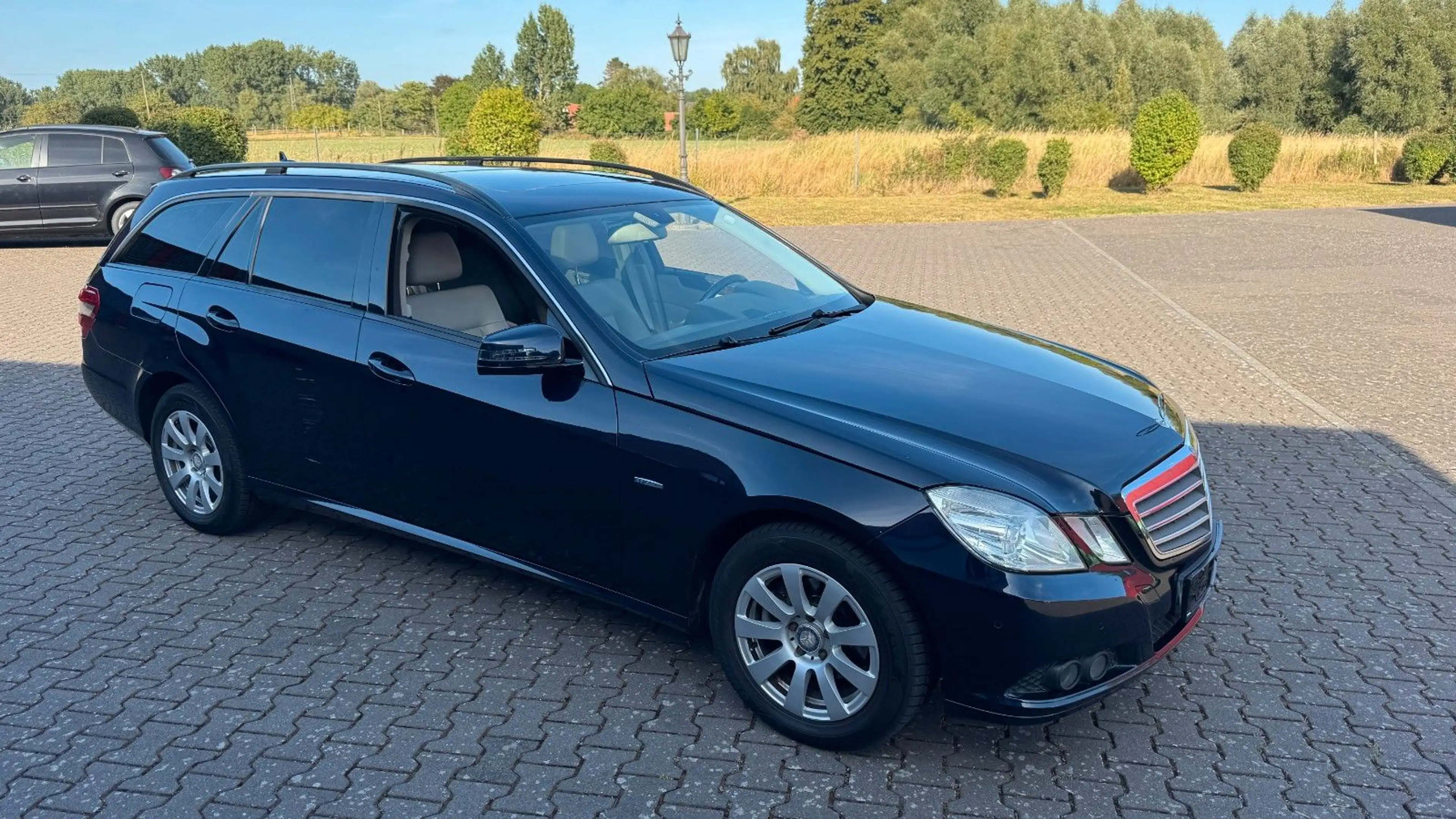 Mercedes-Benz E 220 d CDI T-Modell/ AHK Soundsystem Panno Leder — photo 3