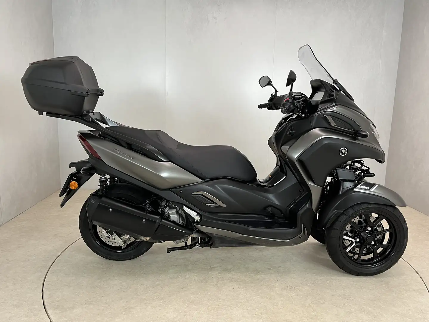 Yamaha TriCity 300 Grijs - 1