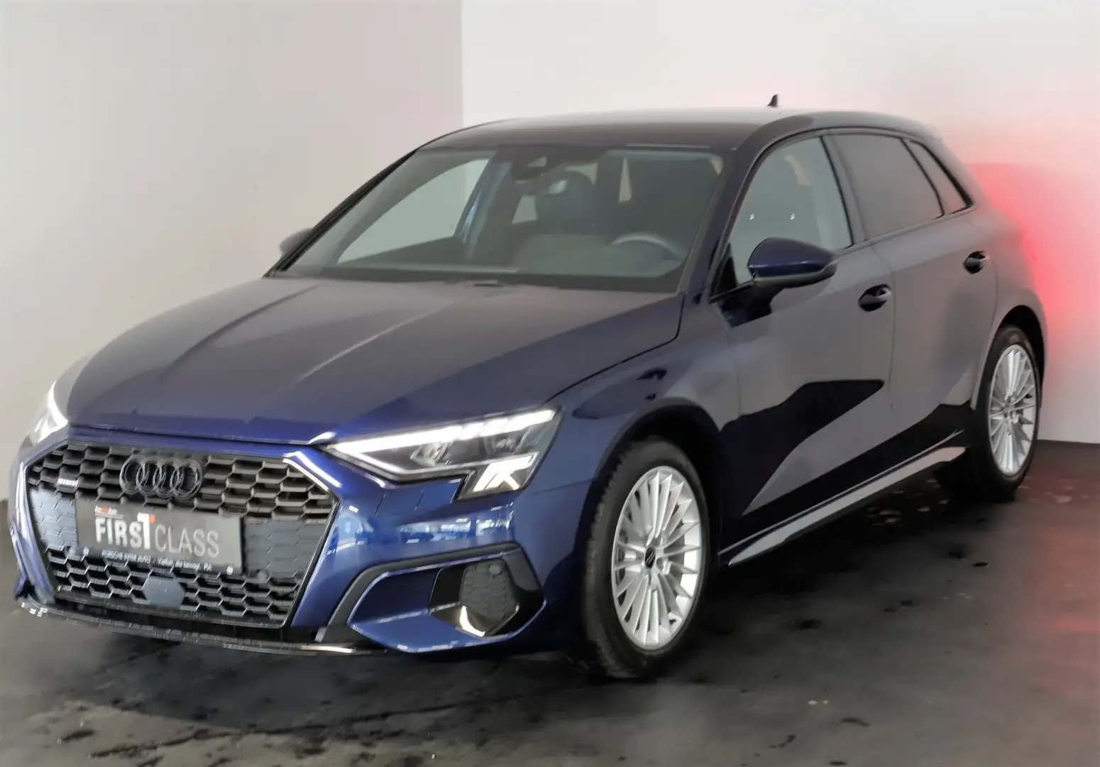 Audi A3 40 TDI quattro advanced ext Blauw - 2