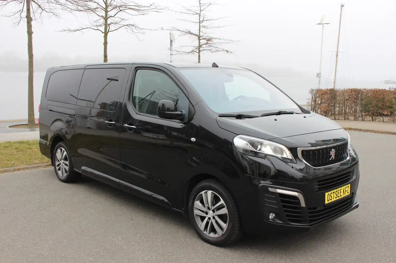 Peugeot Traveller