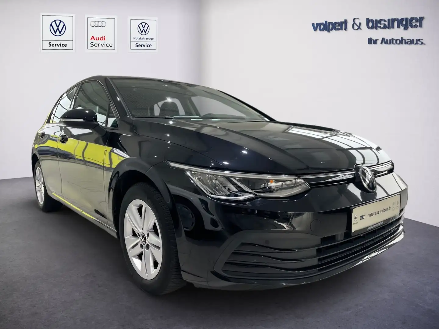 Volkswagen Golf Life 1,5 l eTSI 110 kW DSG Schwarz - 2