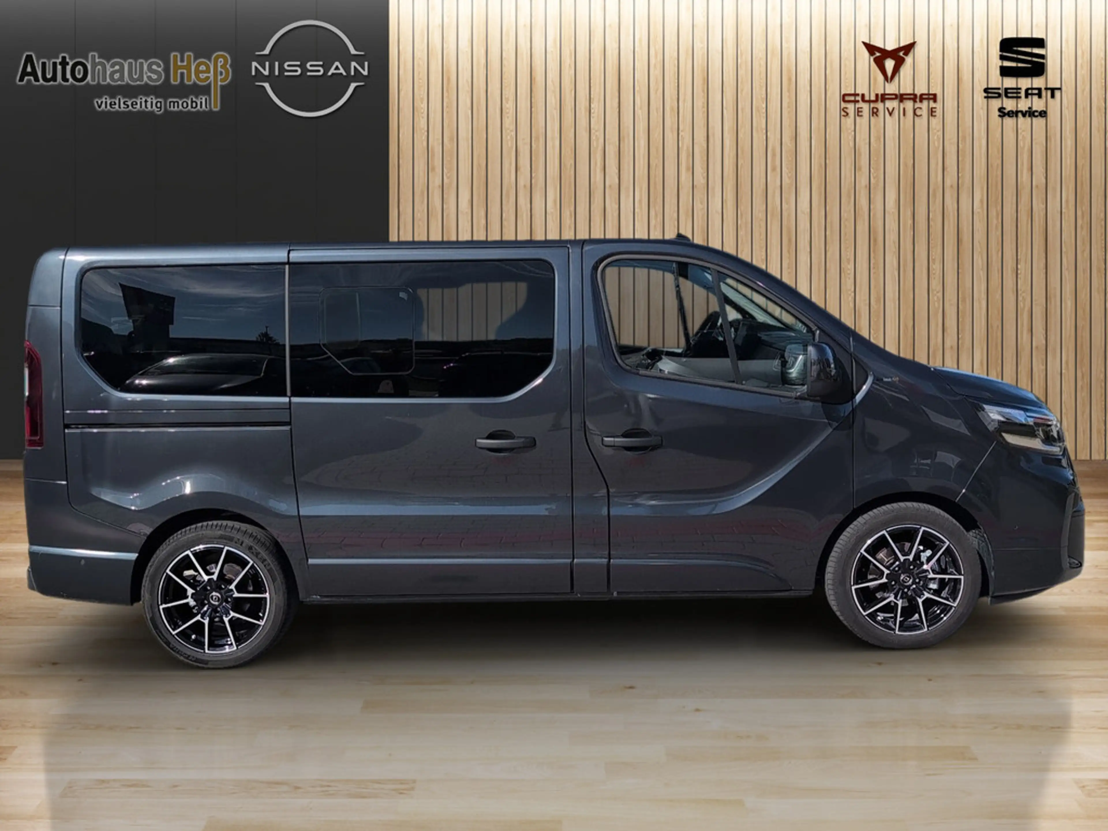 Nissan Primastar Kombi 2.0 L1H1 2,8t Tekna ACC LED — photo 5