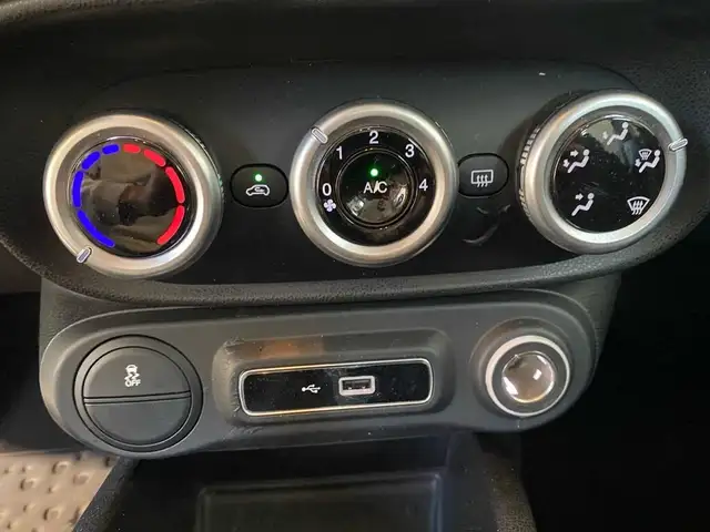Fiat 500l view 11