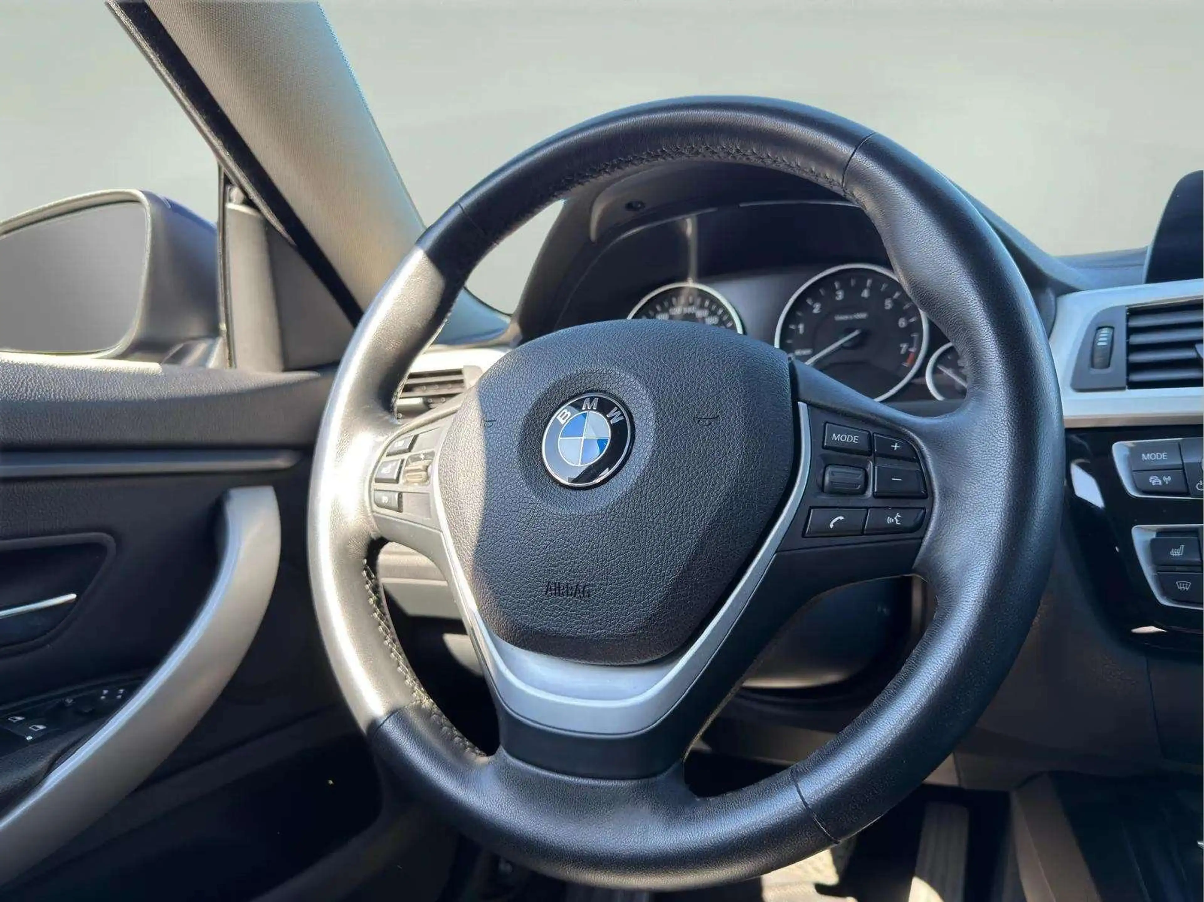 BMW 418 Gran Coupé 418iA * Hayon électrique * — photo 15