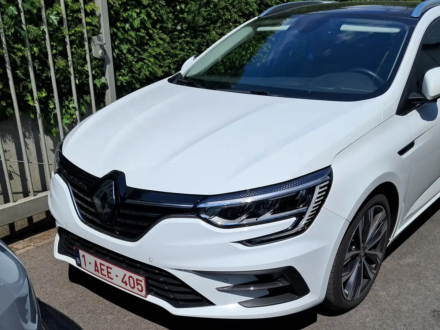 Renault Megane Megane Grandtour TCe 140 GPF EDC TECHNO Wit - 1