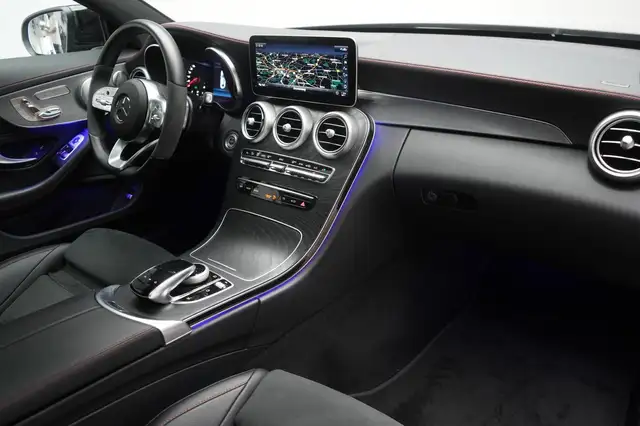 Mercedes-Benz C-Class view 14