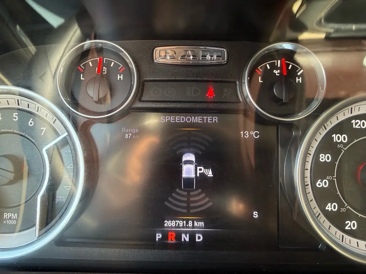RAM 1500 снимка RAM 1500