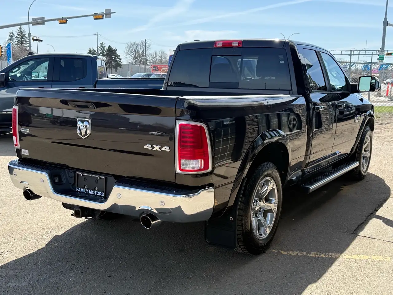 RAM 1500 снимка RAM 1500