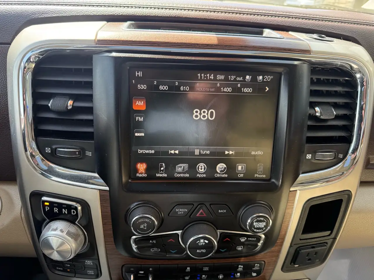 RAM 1500 снимка RAM 1500