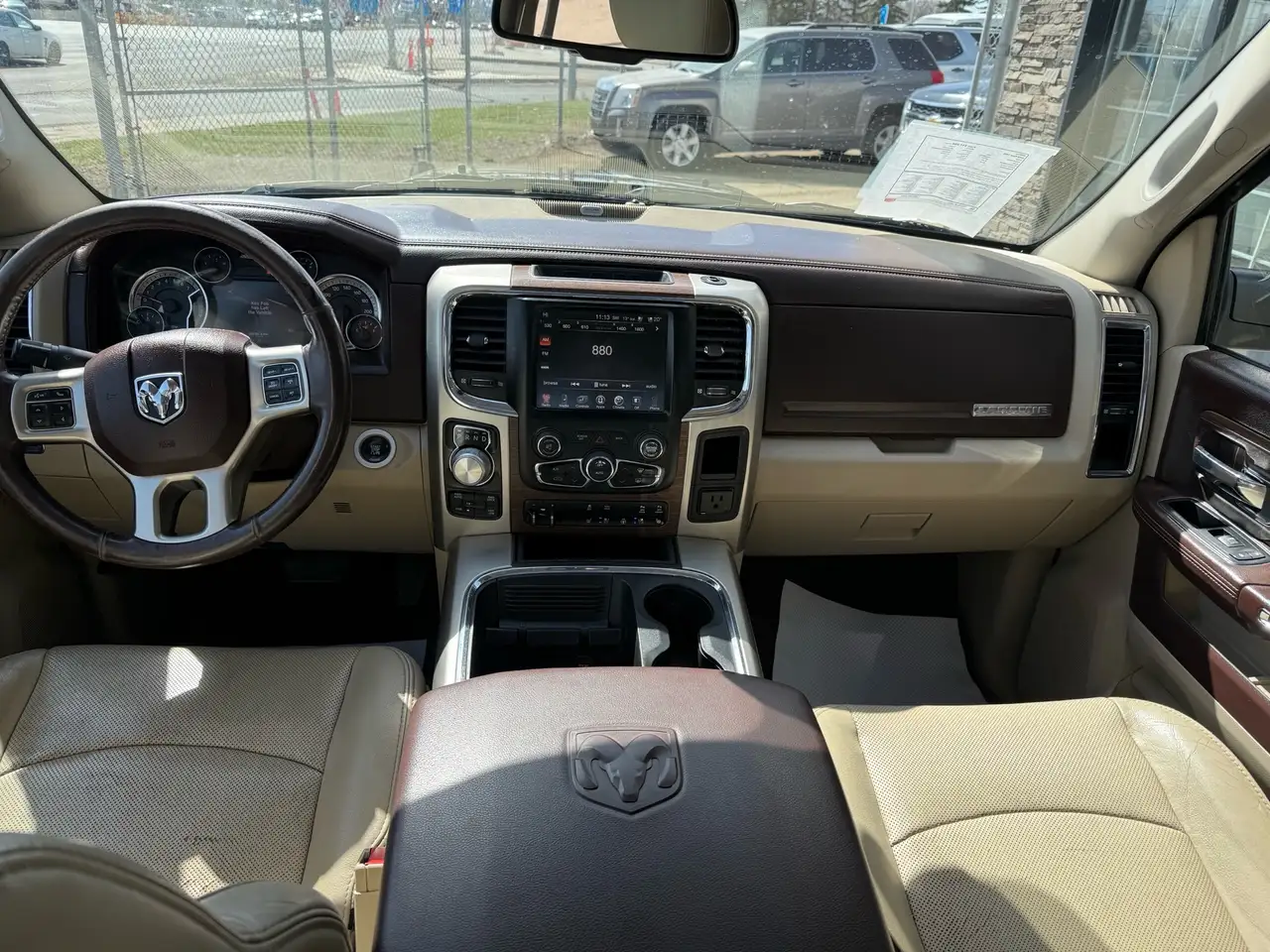 RAM 1500 снимка RAM 1500