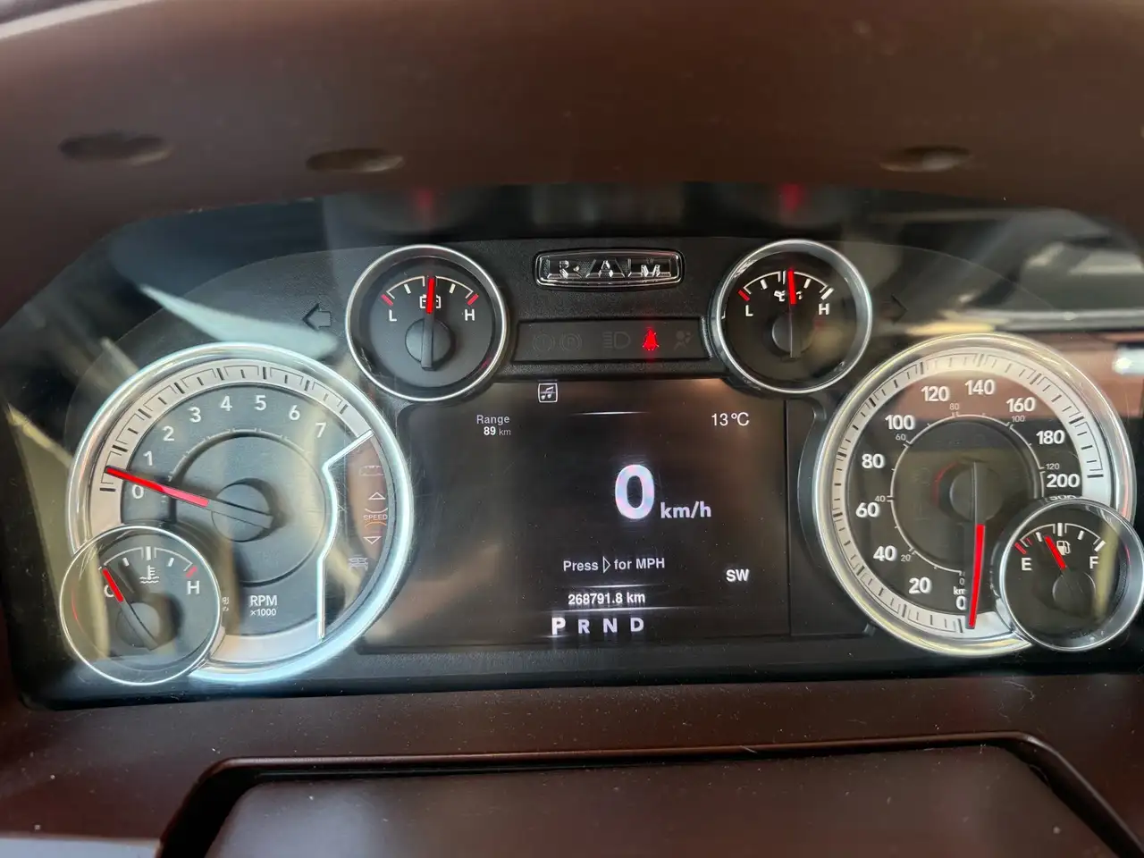 RAM 1500 снимка RAM 1500